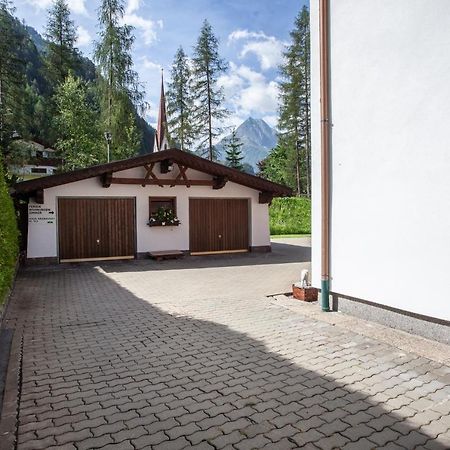Haus Hrabovsky Apartment Langenfeld Luaran gambar