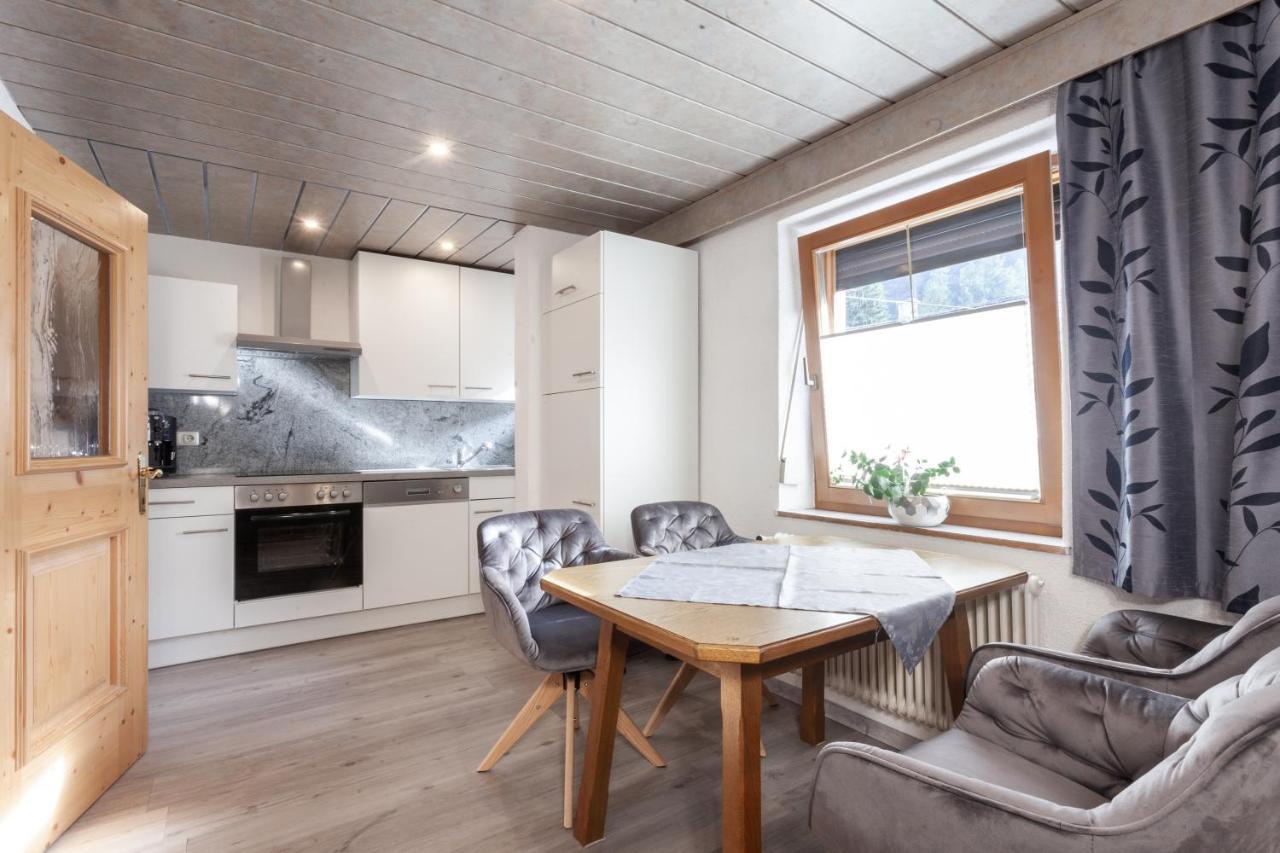 Haus Hrabovsky Apartment Langenfeld Luaran gambar