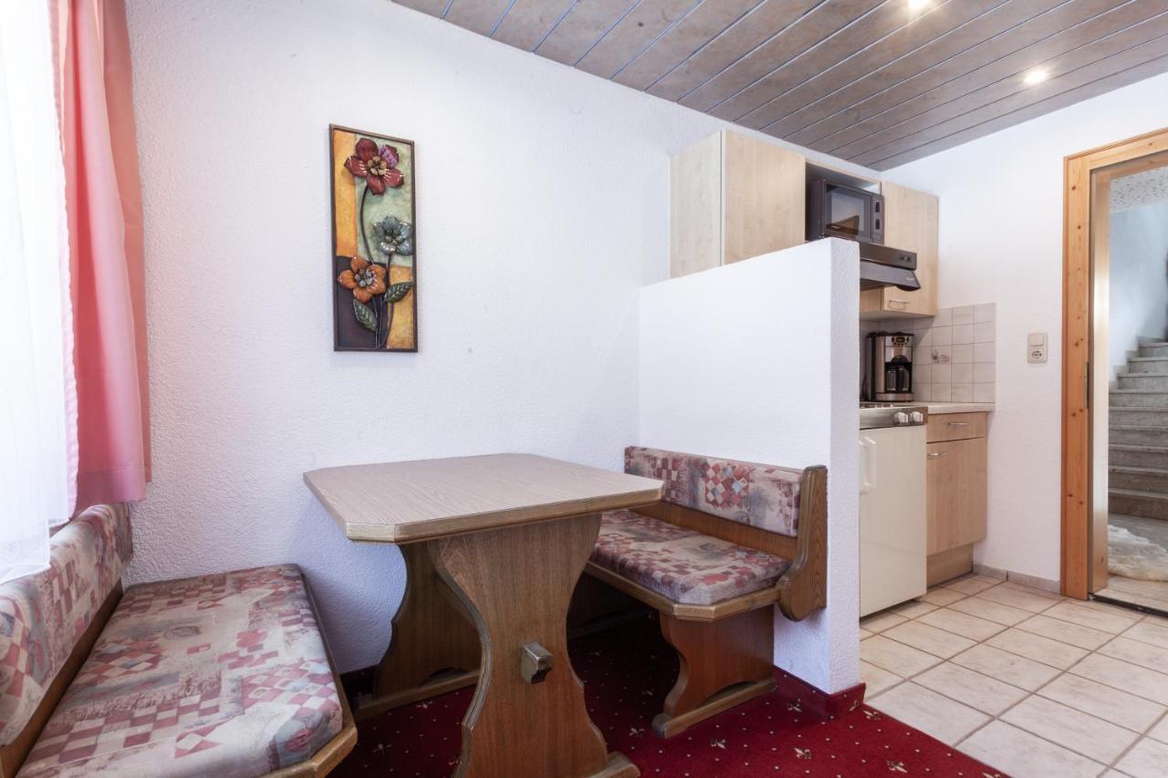 Haus Hrabovsky Apartment Langenfeld Luaran gambar